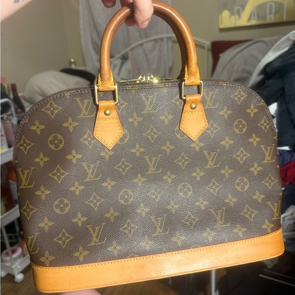 Louis Vuitton Alma
